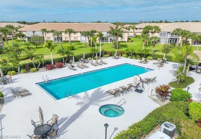 9175 Michael CIR 4, Naples, FL 34113