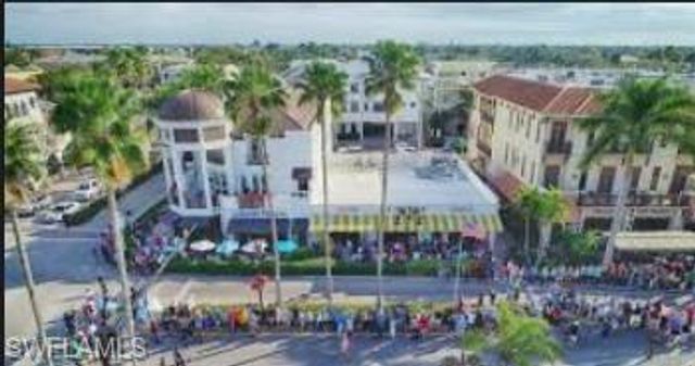 9175 Michael CIR 4, Naples, FL 34113