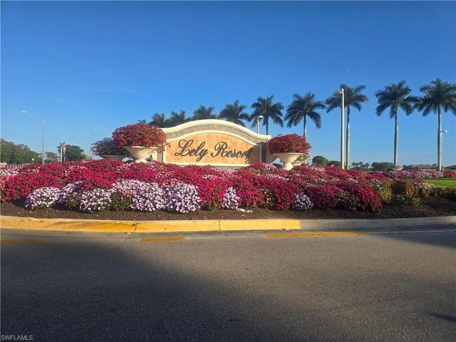 9175 Michael CIR 4, Naples, FL 34113