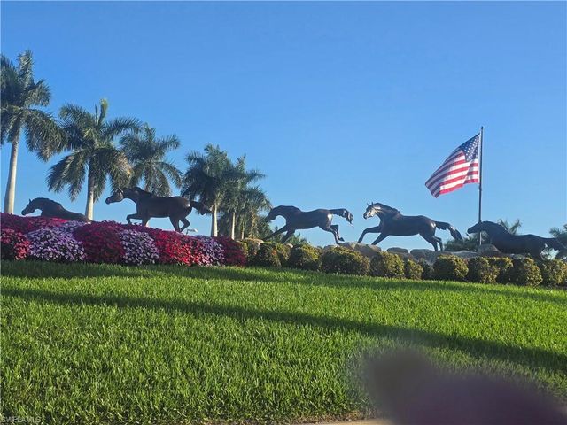 9175 Michael CIR 4, Naples, FL 34113