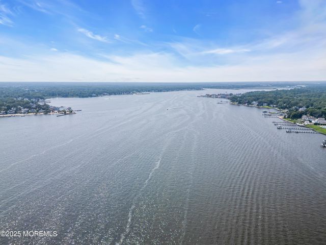 500 Princeton Avenue, Brick, NJ 08724