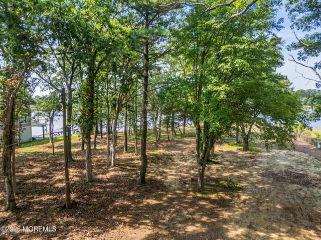500 Princeton Avenue, Brick, NJ 08724