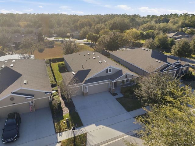 404 W VICTORIA TRAILS BLVD, Deland, FL 32724