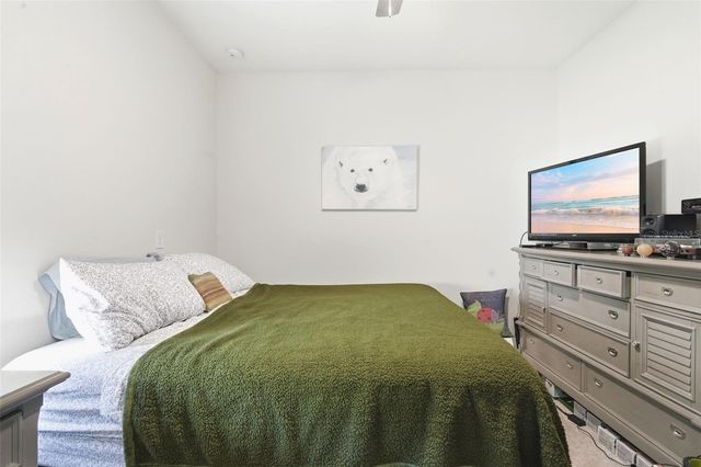 404 W VICTORIA TRAILS BLVD, Deland, FL 32724
