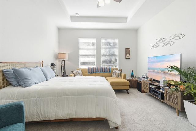 404 W VICTORIA TRAILS BLVD, Deland, FL 32724