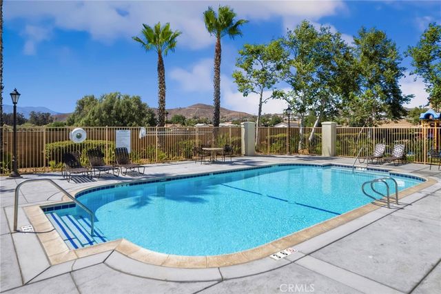 1800 E Lakeshore Drive 1106, Lake Elsinore, CA 92530
