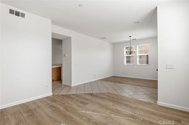 1800 E Lakeshore Drive 1106, Lake Elsinore, CA 92530