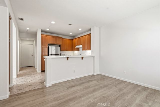 1800 E Lakeshore Drive 1106, Lake Elsinore, CA 92530