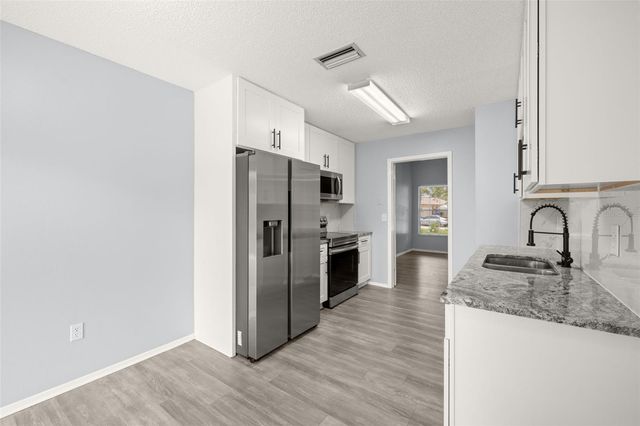 3257 LAUREL DALE DRIVE, Tampa, FL 33618