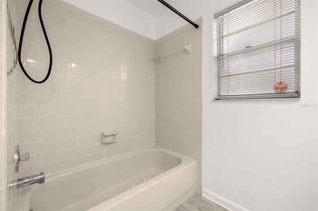 3257 LAUREL DALE DRIVE, Tampa, FL 33618