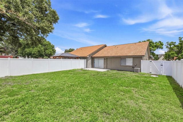3257 LAUREL DALE DRIVE, Tampa, FL 33618