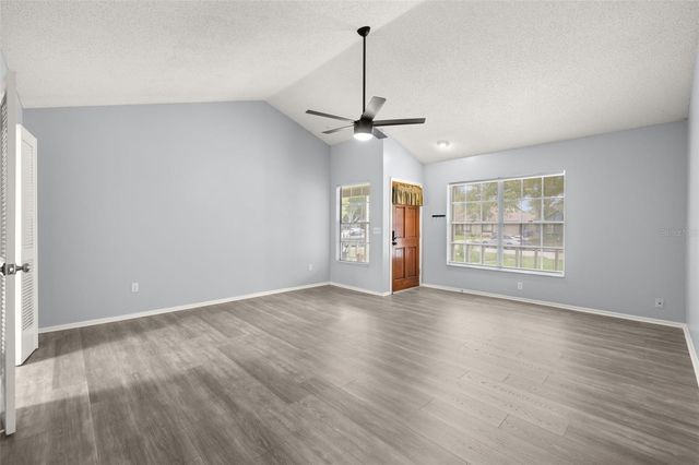 3257 LAUREL DALE DRIVE, Tampa, FL 33618