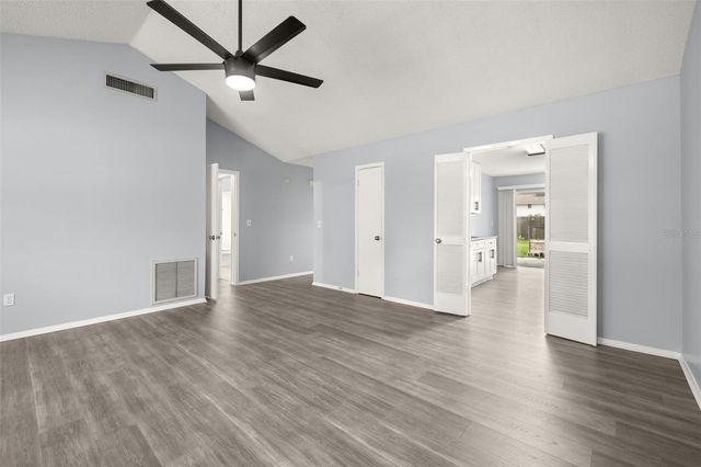 3257 LAUREL DALE DRIVE, Tampa, FL 33618