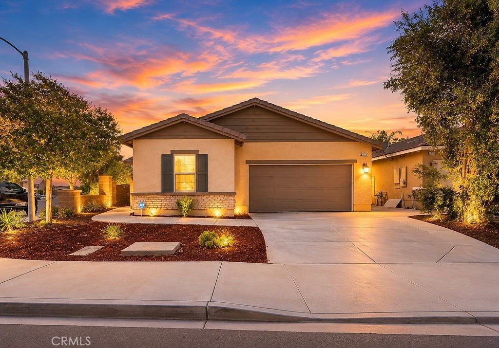Image 1 of property listing at 29428 Golden Glove, Lake Elsinore, CA 92530