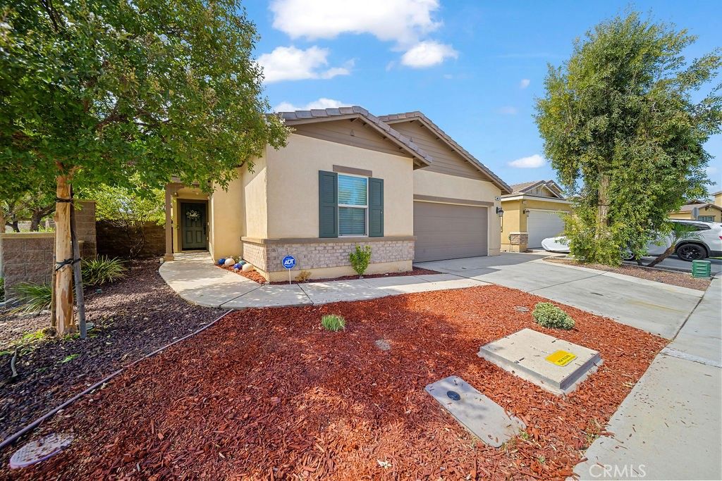 Image 2 of property listing at 29428 Golden Glove, Lake Elsinore, CA 92530