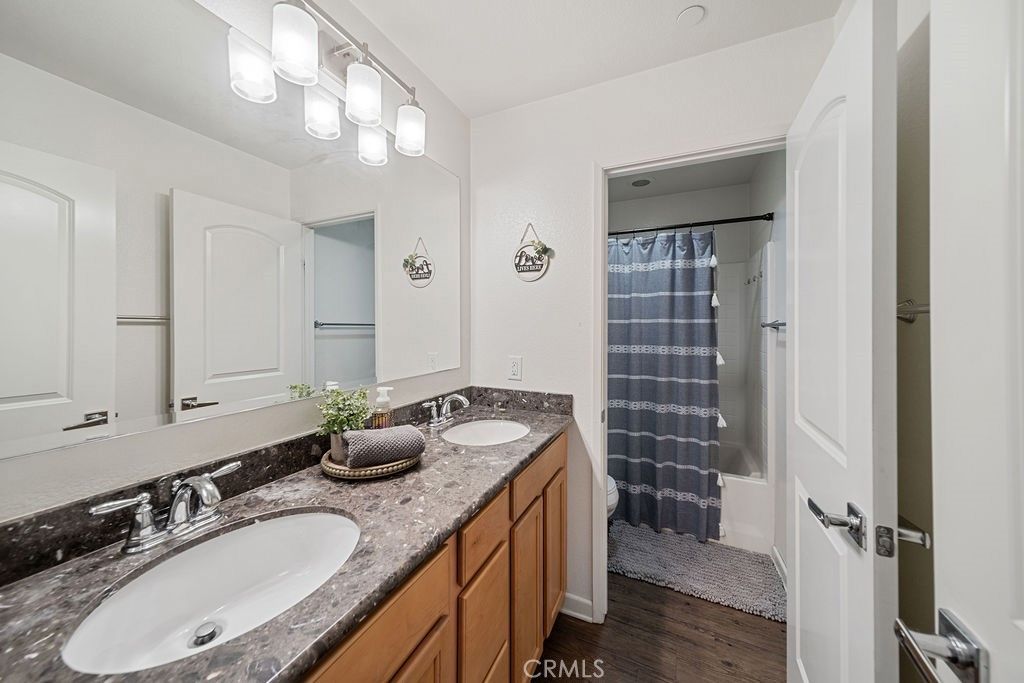Image 21 of property listing at 29428 Golden Glove, Lake Elsinore, CA 92530