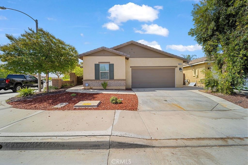 Image 3 of property listing at 29428 Golden Glove, Lake Elsinore, CA 92530