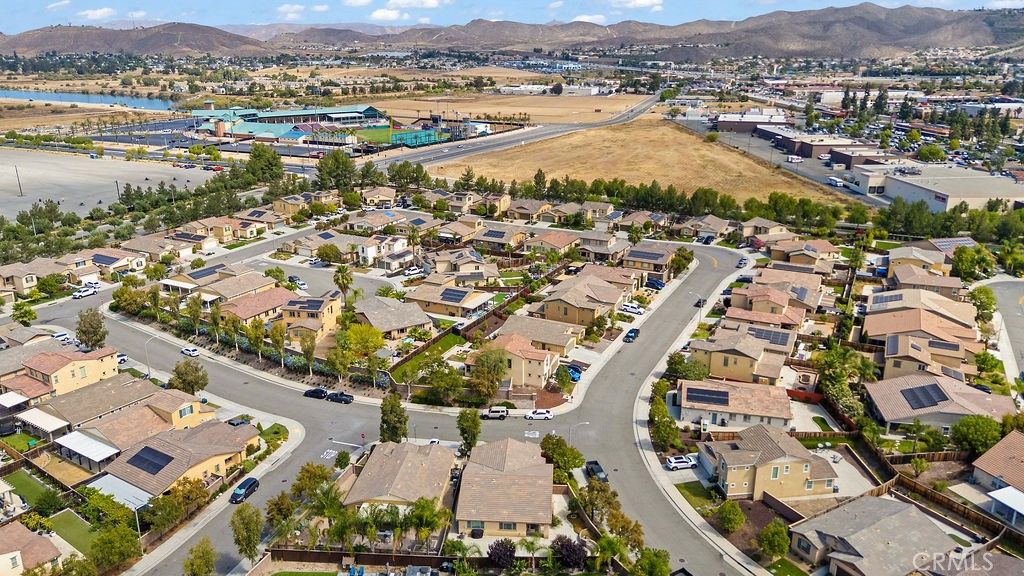 Image 39 of property listing at 29428 Golden Glove, Lake Elsinore, CA 92530
