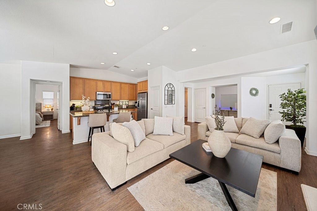 Image 6 of property listing at 29428 Golden Glove, Lake Elsinore, CA 92530