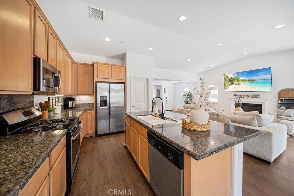 Image 9 of property listing at 29428 Golden Glove, Lake Elsinore, CA 92530