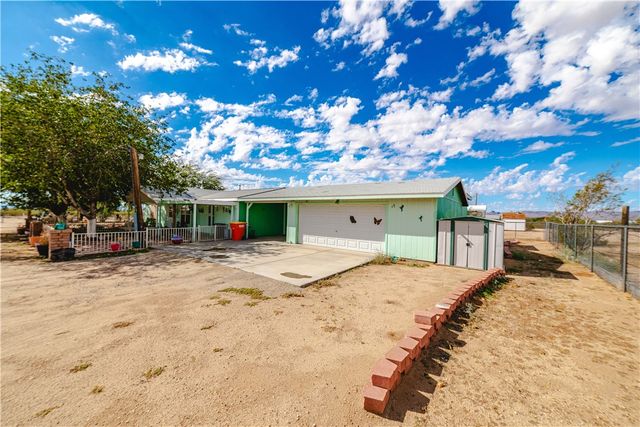 3535 N Ajo Road, Golden Valley, AZ 86413