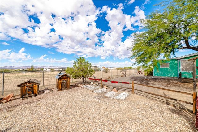 3535 N Ajo Road, Golden Valley, AZ 86413
