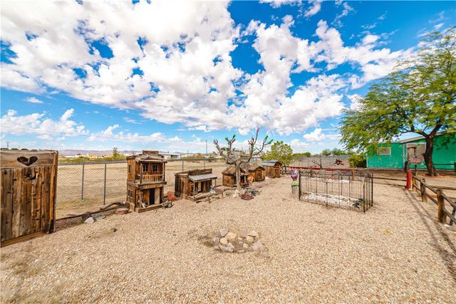 3535 N Ajo Road, Golden Valley, AZ 86413