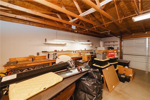 3535 N Ajo Road, Golden Valley, AZ 86413