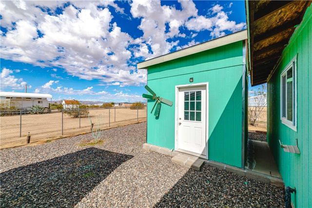 3535 N Ajo Road, Golden Valley, AZ 86413