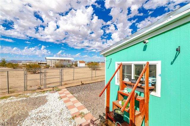 3535 N Ajo Road, Golden Valley, AZ 86413