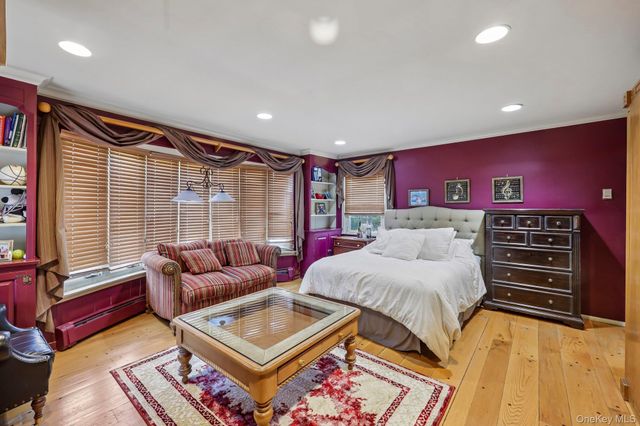 1304 Harbor Road, Hewlett Harbor, NY 11557