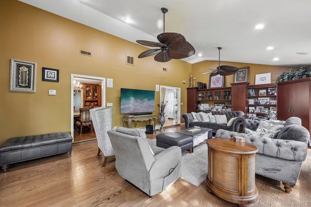 1304 Harbor Road, Hewlett Harbor, NY 11557