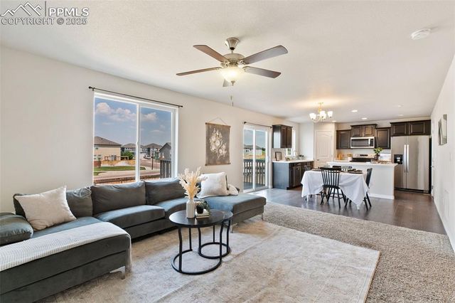 10886 Matta Drive, Colorado Springs, CO 80925