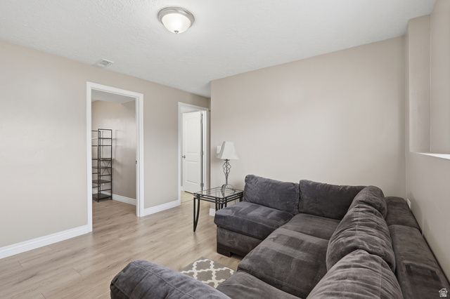 3706 S BRONCO CIR, Magna, UT 84044