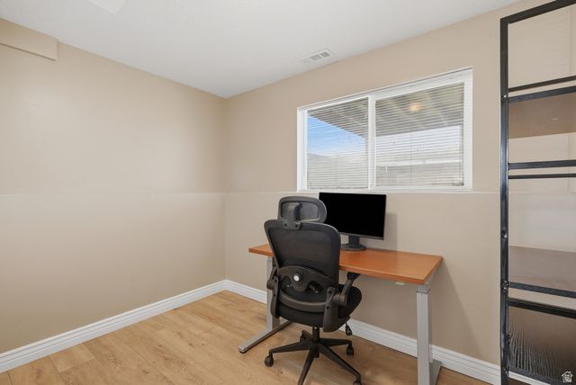 3706 S BRONCO CIR, Magna, UT 84044