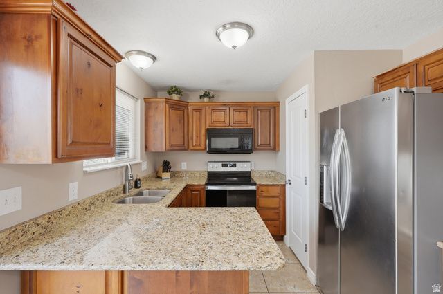 3706 S BRONCO CIR, Magna, UT 84044