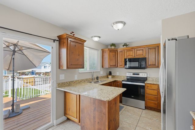 3706 S BRONCO CIR, Magna, UT 84044