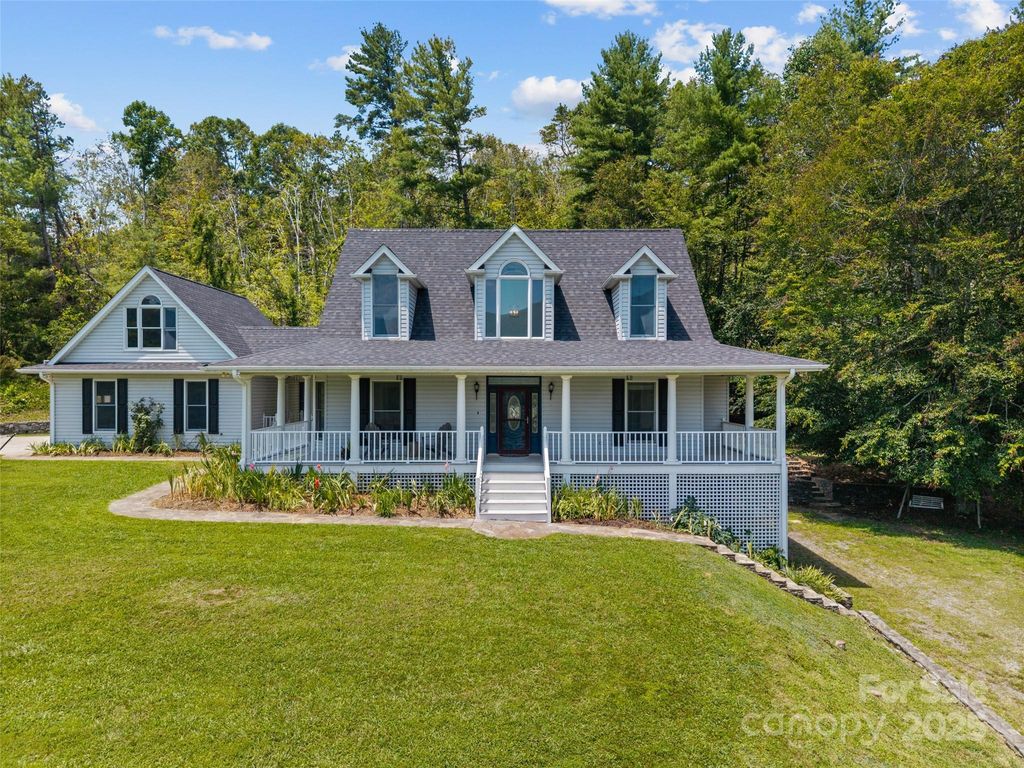 34 Anderson Road, Weaverville, NC 28787