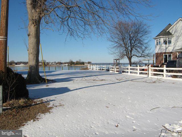 57 OAK LANE, Colonial Beach, VA 22443