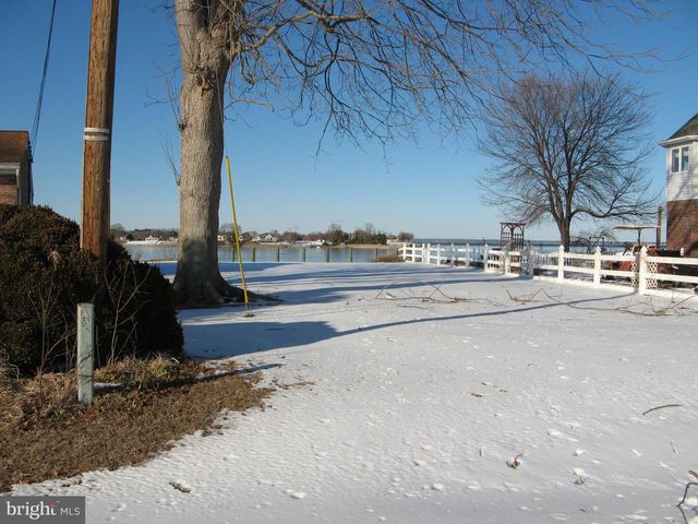 57 OAK LANE, Colonial Beach, VA 22443