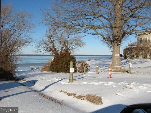 57 OAK LANE, Colonial Beach, VA 22443