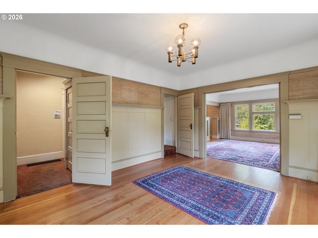 922 Se 66TH Pl, Portland, OR 97215