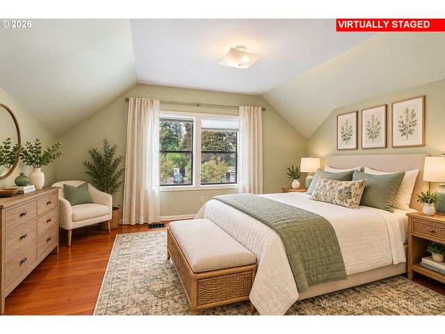 922 Se 66TH Pl, Portland, OR 97215