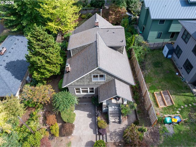 922 Se 66TH Pl, Portland, OR 97215