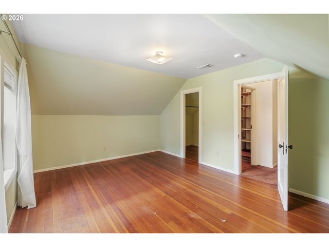 922 Se 66TH Pl, Portland, OR 97215