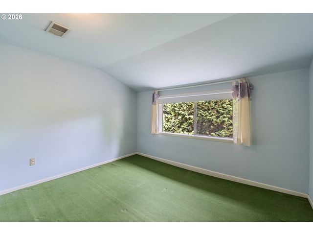 922 Se 66TH Pl, Portland, OR 97215