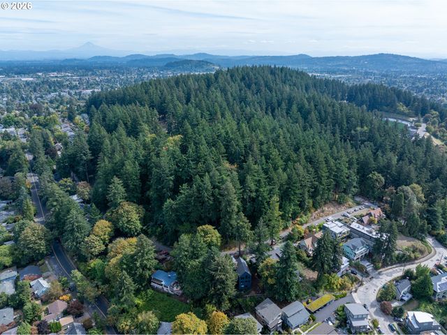 922 Se 66TH Pl, Portland, OR 97215