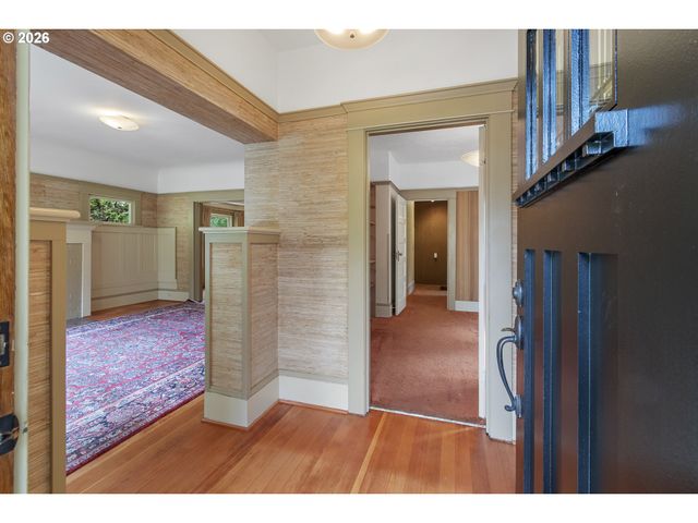 922 Se 66TH Pl, Portland, OR 97215