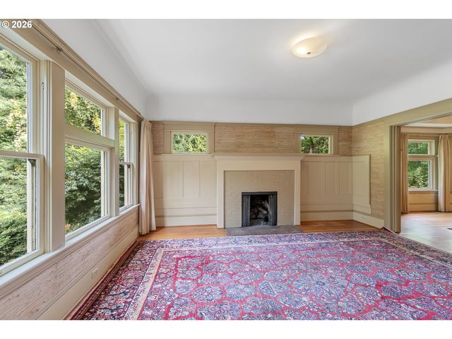 922 Se 66TH Pl, Portland, OR 97215