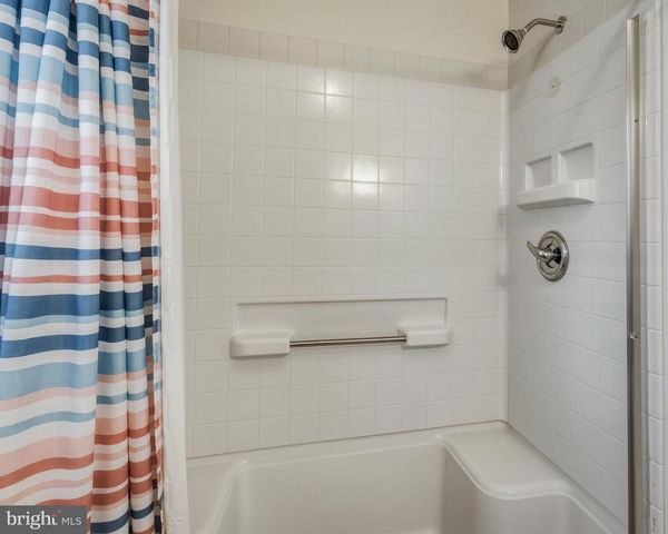 84 ALTAIR DR, Blackwood, NJ 08012